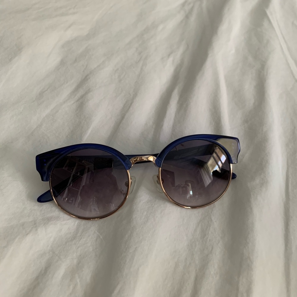 Chilli Beans Blue Round Sunglasses